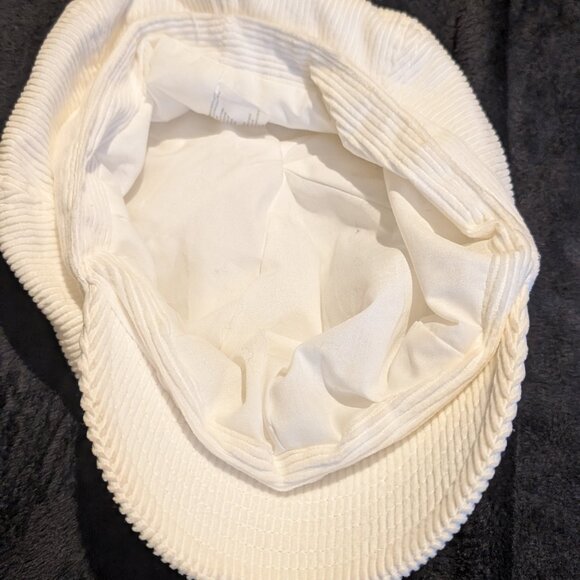 NWOT White Newsboy Cap - Picture 2 of 4